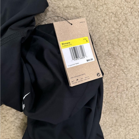 NWT Nike Dri Fit VCU Rams branded leggings - Picture 2 of 4